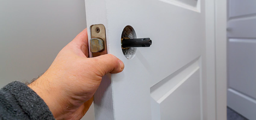 Nighttime Locksmith For Lock Repair in Palm Beach Gardens, FL